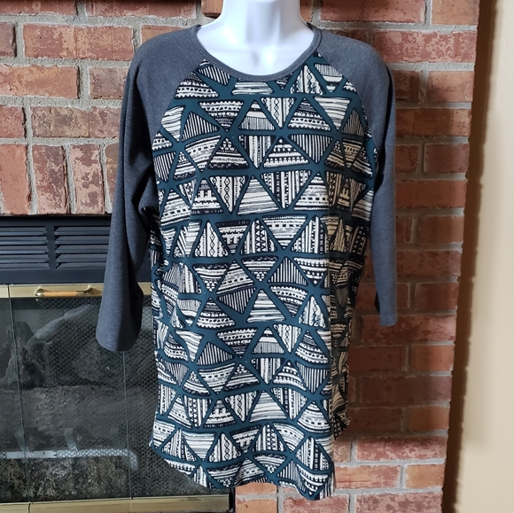 LuLaRoe Tops - 🔥BOGO🔥 Lularoe Randy Shirt